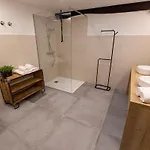 Arbela Apartamentuak * Aia